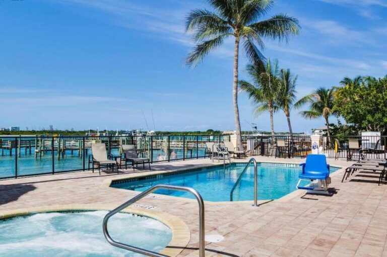 Best Waterfront Island Resorts United States: Ultimate Editorial & Architectural Guide